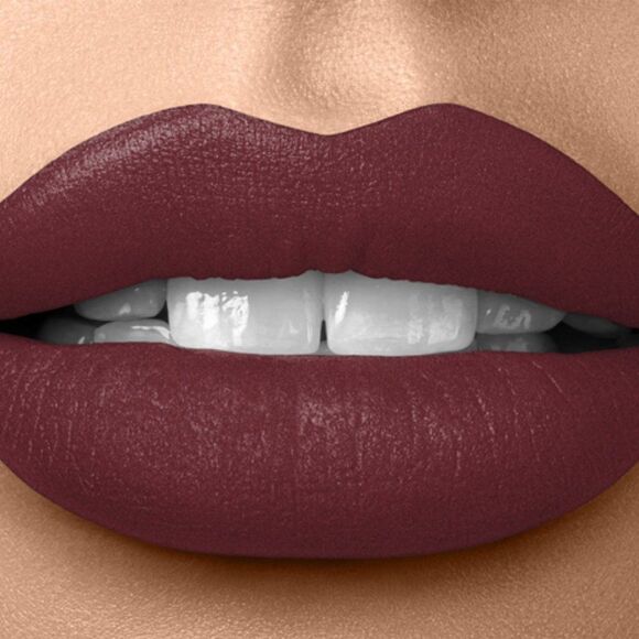 Liquid Lipstick - Gorgeous: Long Lasting & Vibrant Color, Vegan and Cruelty Free - Picture 4 of 5